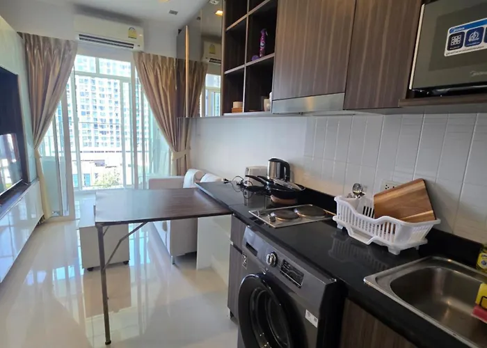 ให้เช่าคอนโดติดบีทีเอสอ่อน นุช 0 เมตร เตียงคิงไซส์ Bangkok